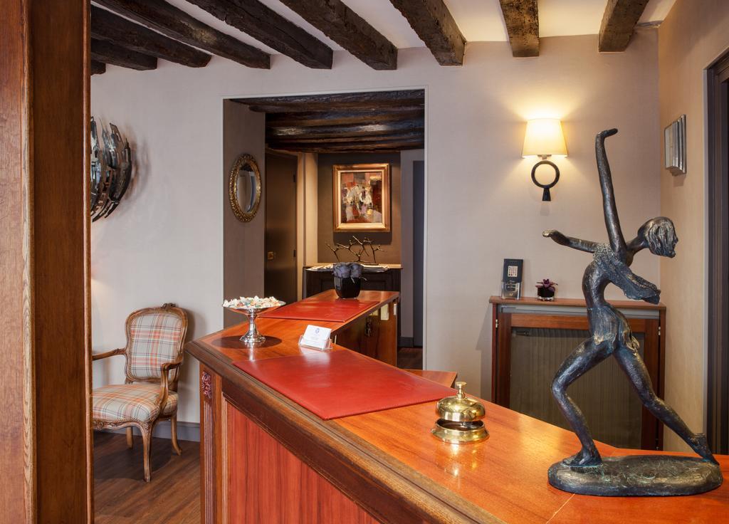 Hotel La Residence Du Berry Версал Екстериор снимка