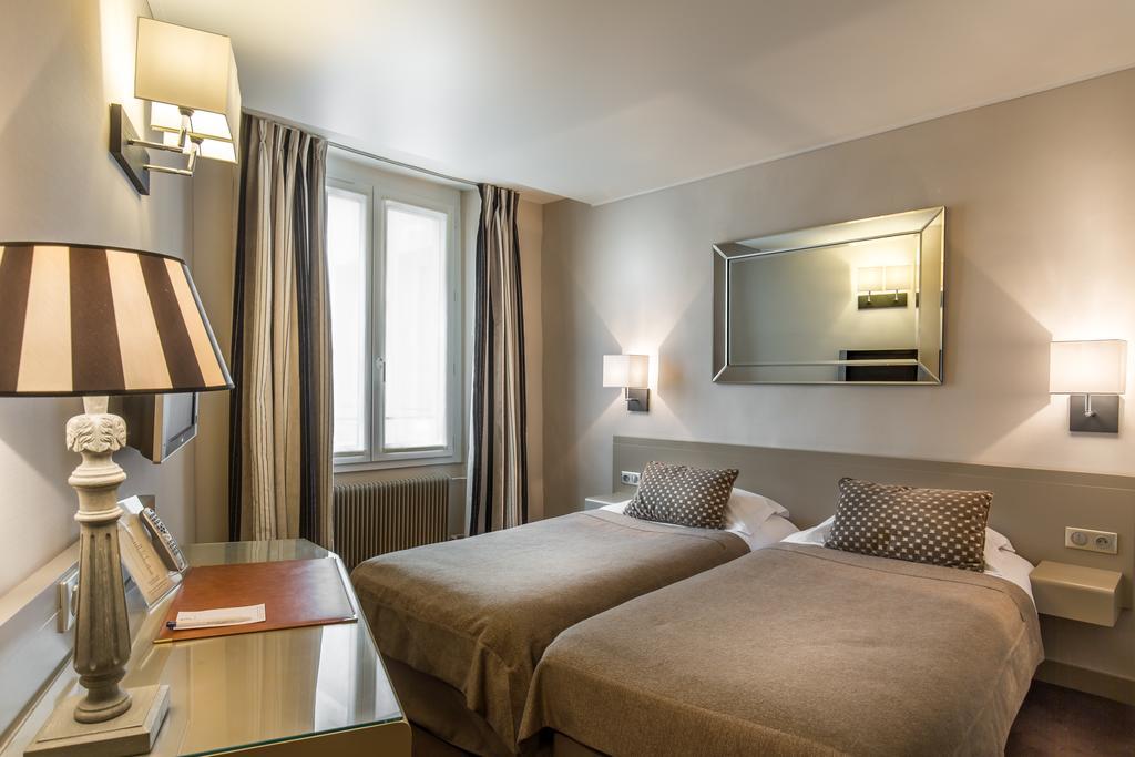 Hotel La Residence Du Berry Версал Екстериор снимка