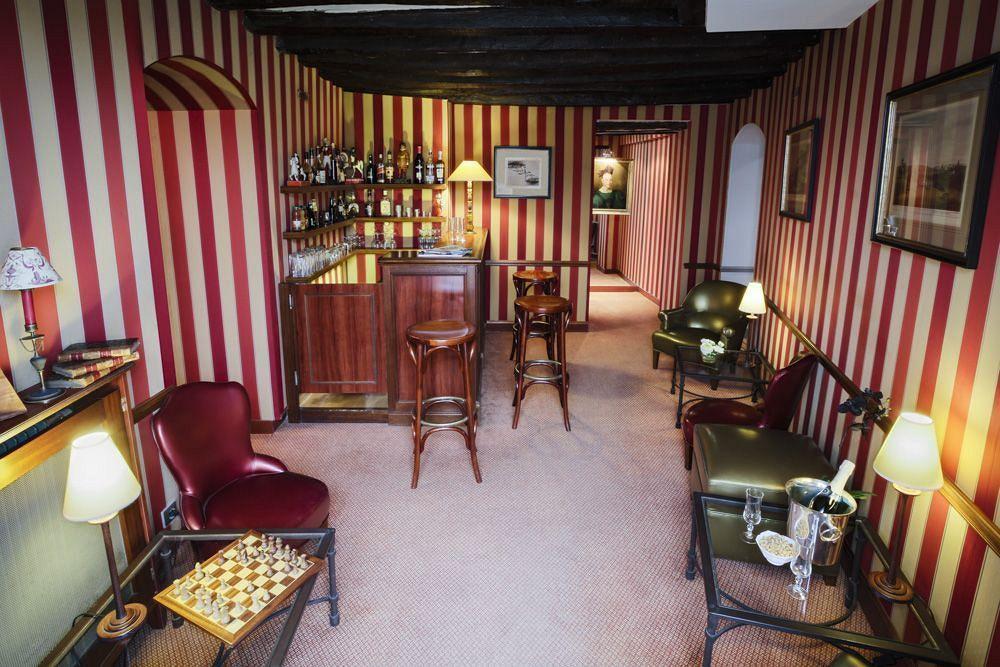 Hotel La Residence Du Berry Версал Екстериор снимка
